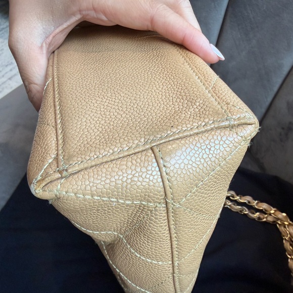 Rare CHANEL Kelly Iridescent Caviar Tote Shopper Bag - Picture 14 of 17